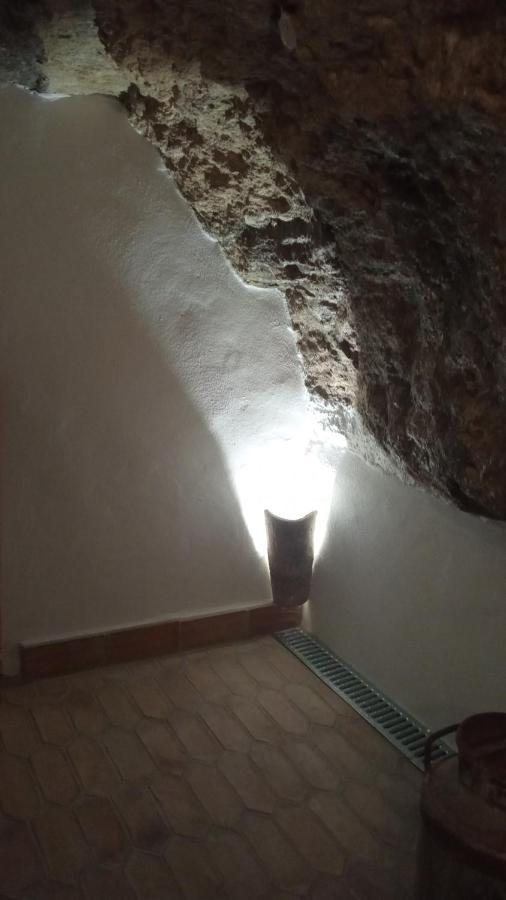 Villa Casa Enrocada Setenil De Las Bodegas Exterior foto